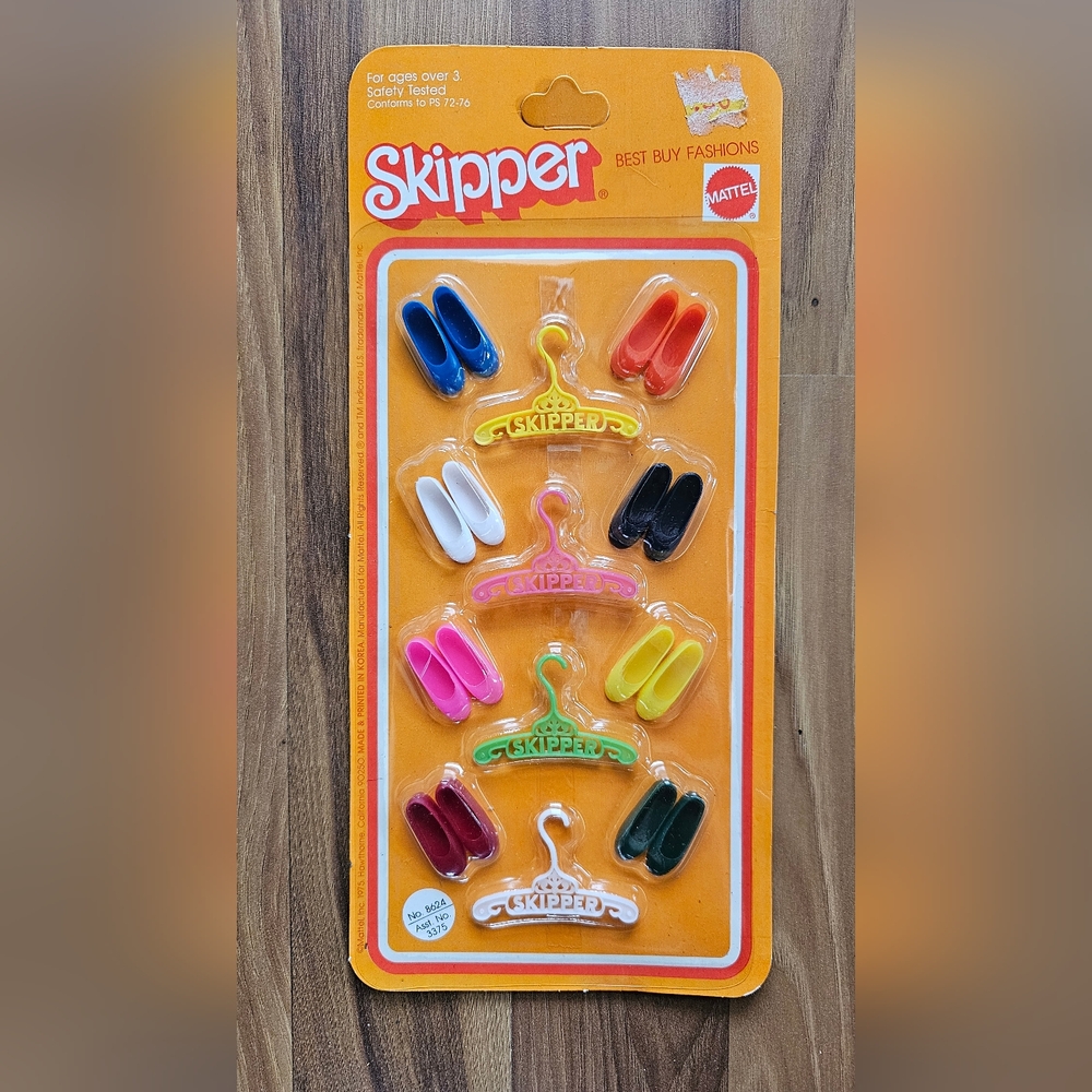 Skipper Best Buy Fashions Vintage 1975 Mattel Shoes, Hangers, Packaged, Barbie